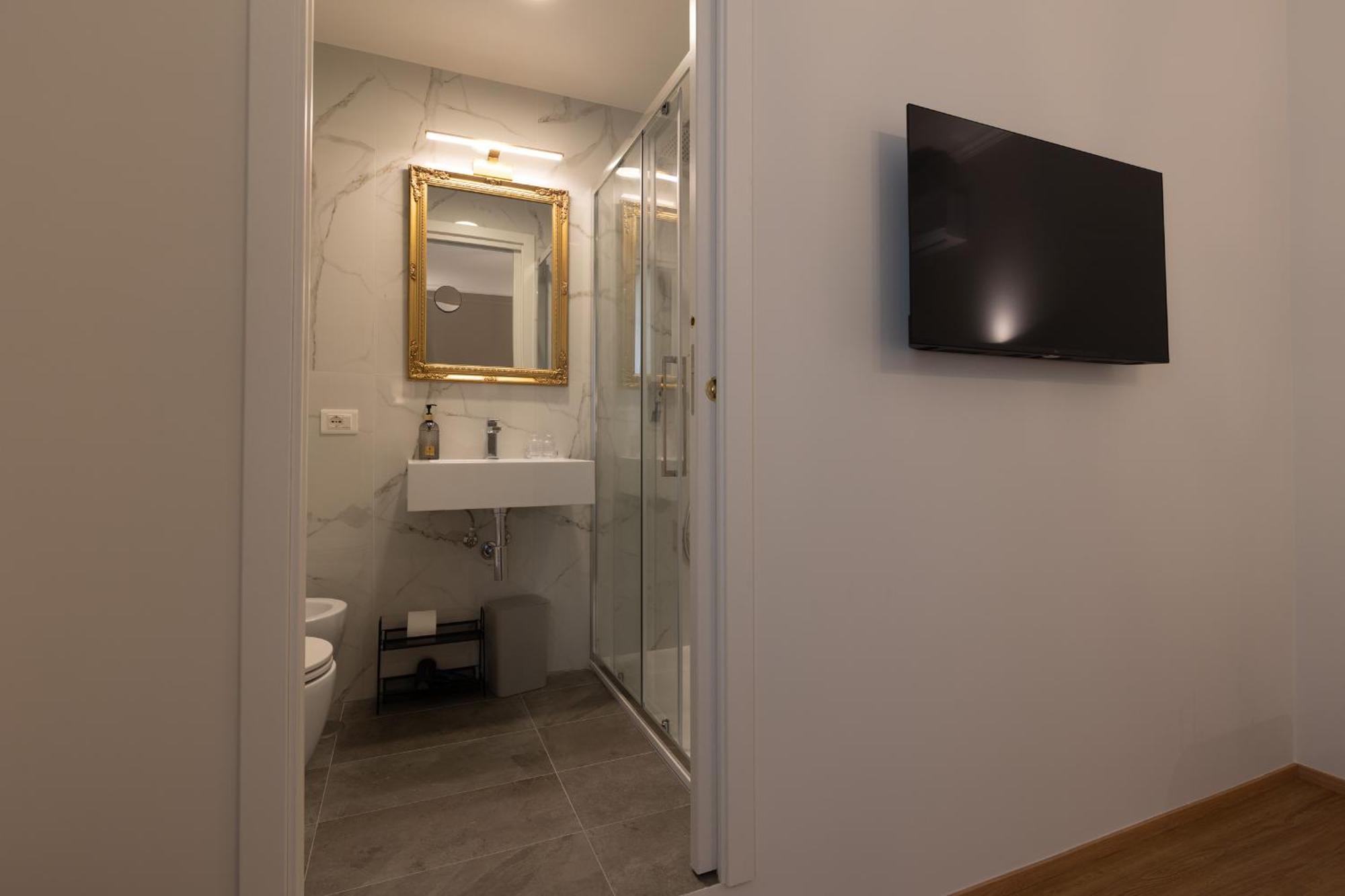 De Vince Suites - Luxury Rooms - Roma Termini Εξωτερικό φωτογραφία