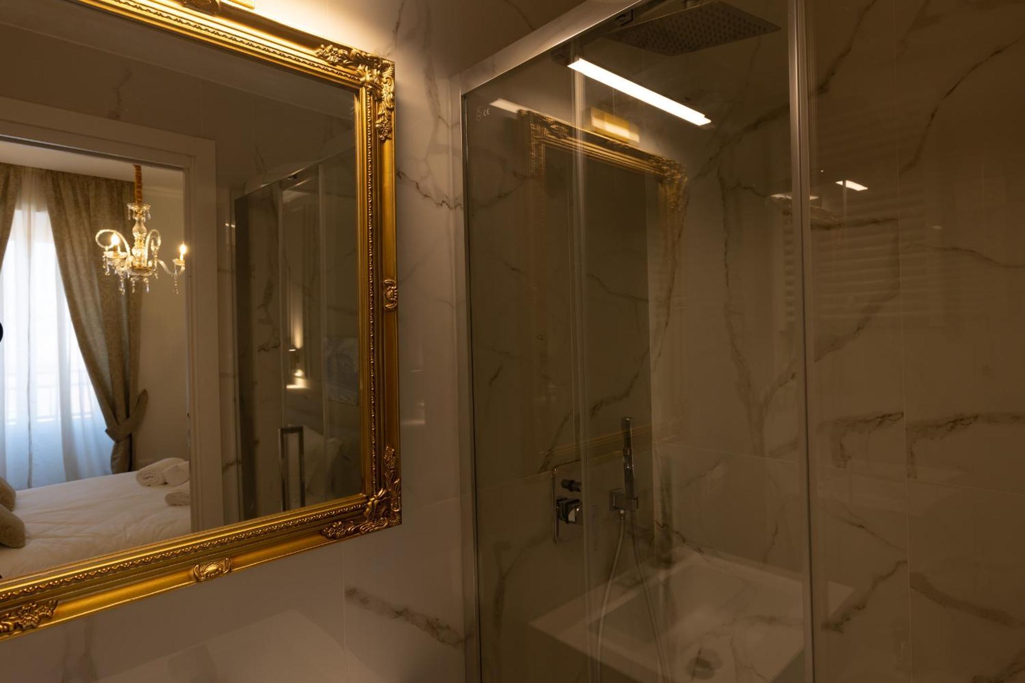 De Vince Suites - Luxury Rooms - Roma Termini Εξωτερικό φωτογραφία