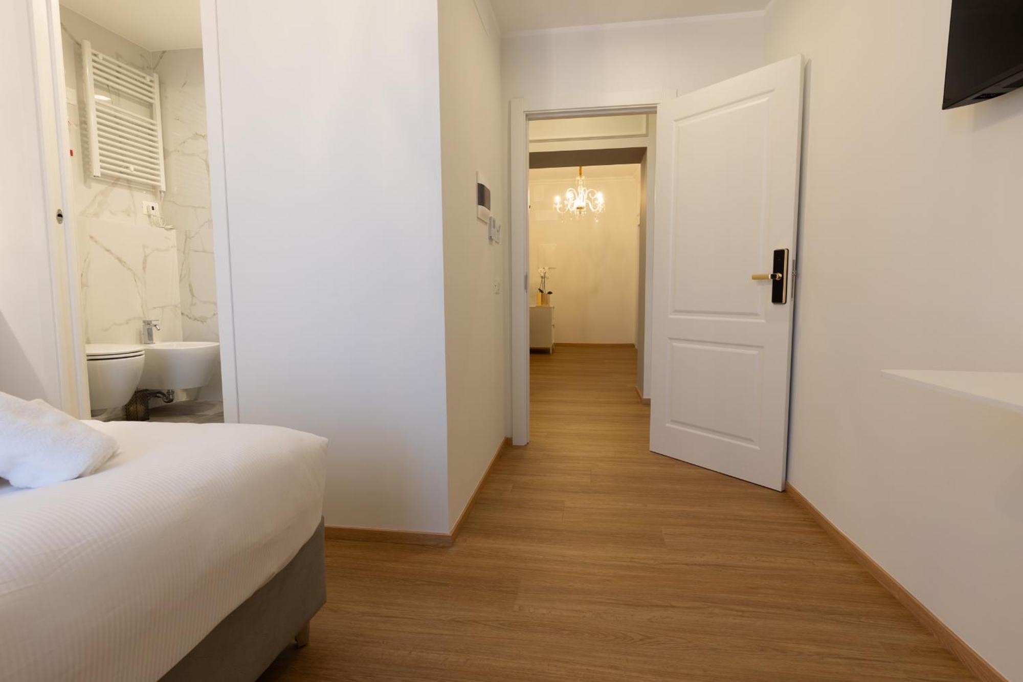 De Vince Suites - Luxury Rooms - Roma Termini Εξωτερικό φωτογραφία