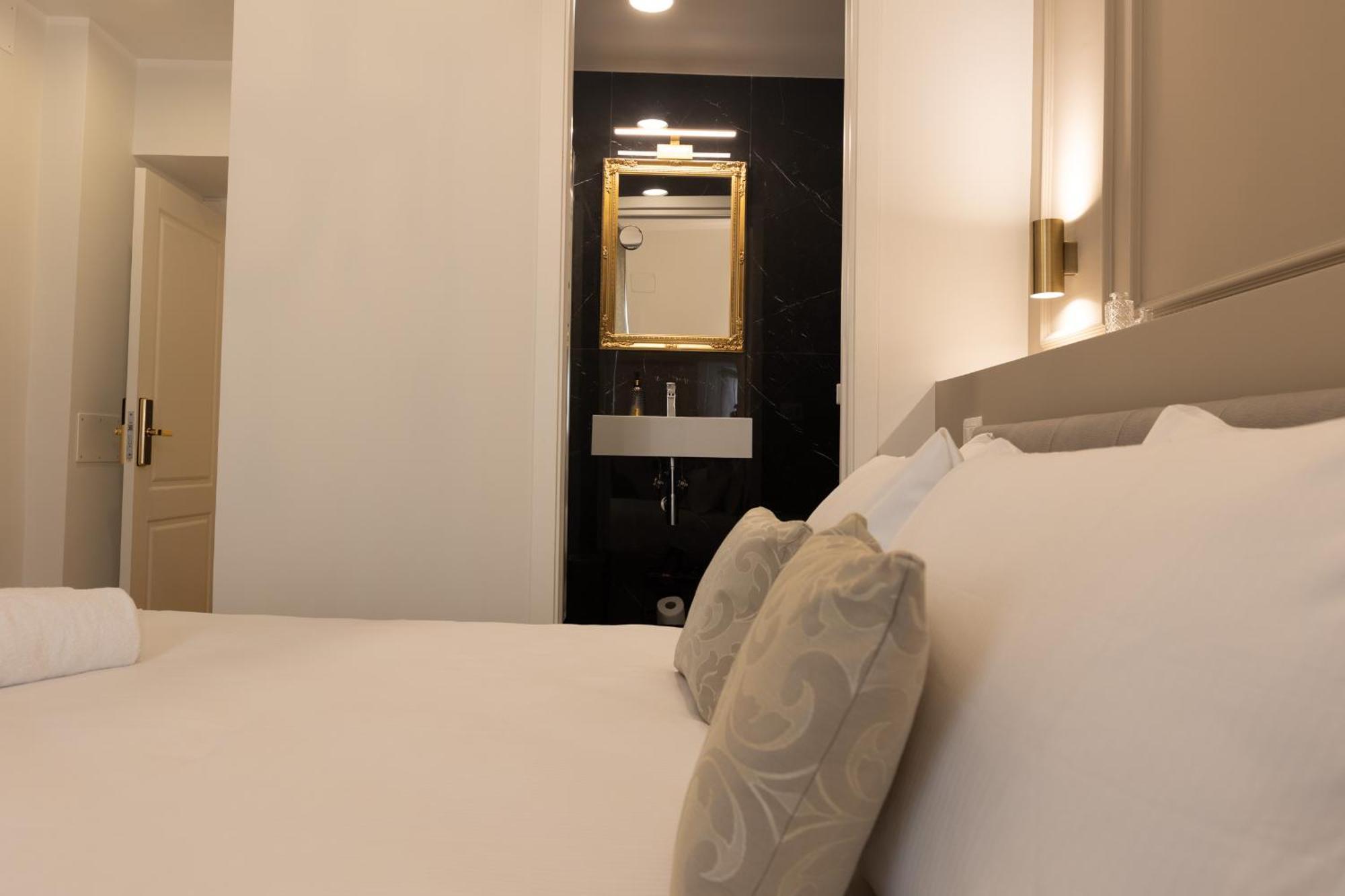 De Vince Suites - Luxury Rooms - Roma Termini Εξωτερικό φωτογραφία